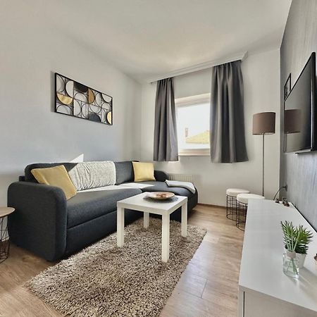 Charming Apartments Dodo Đảo Krk Ngoại thất bức ảnh