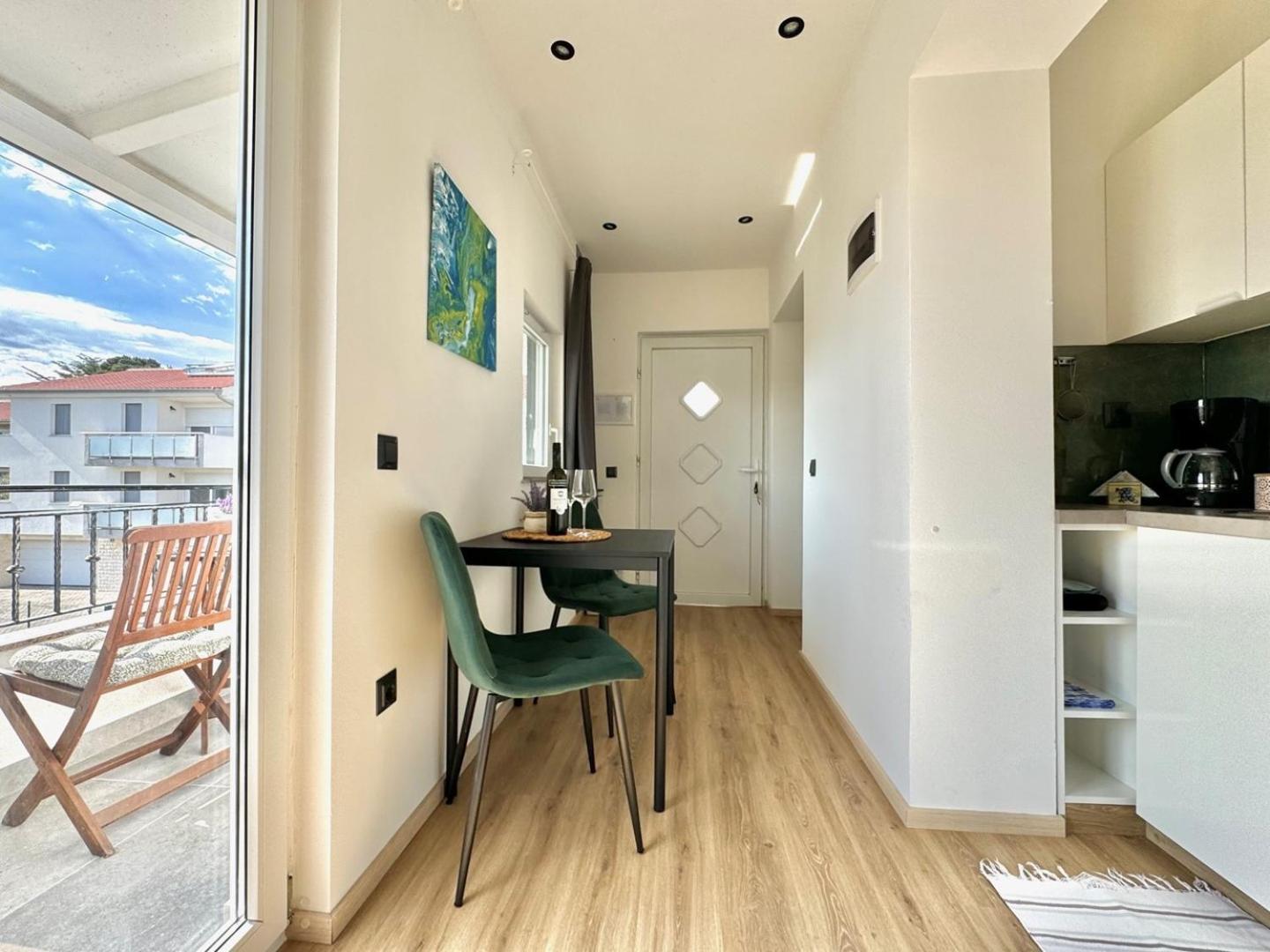 Charming Apartments Dodo Đảo Krk Ngoại thất bức ảnh