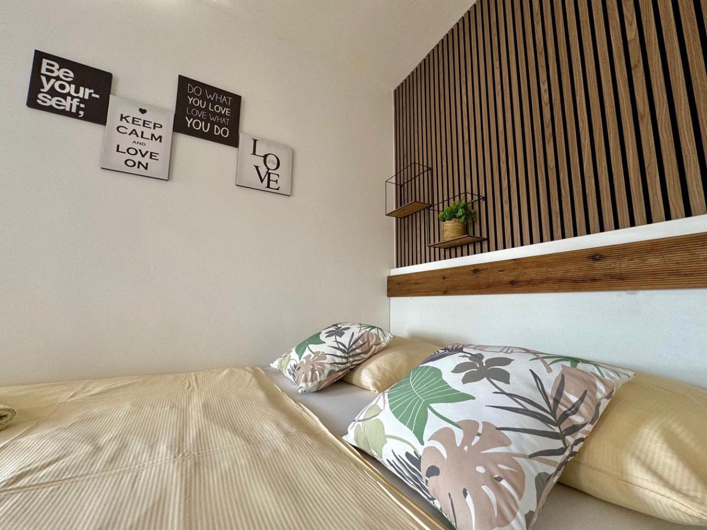 Charming Apartments Dodo Đảo Krk Ngoại thất bức ảnh